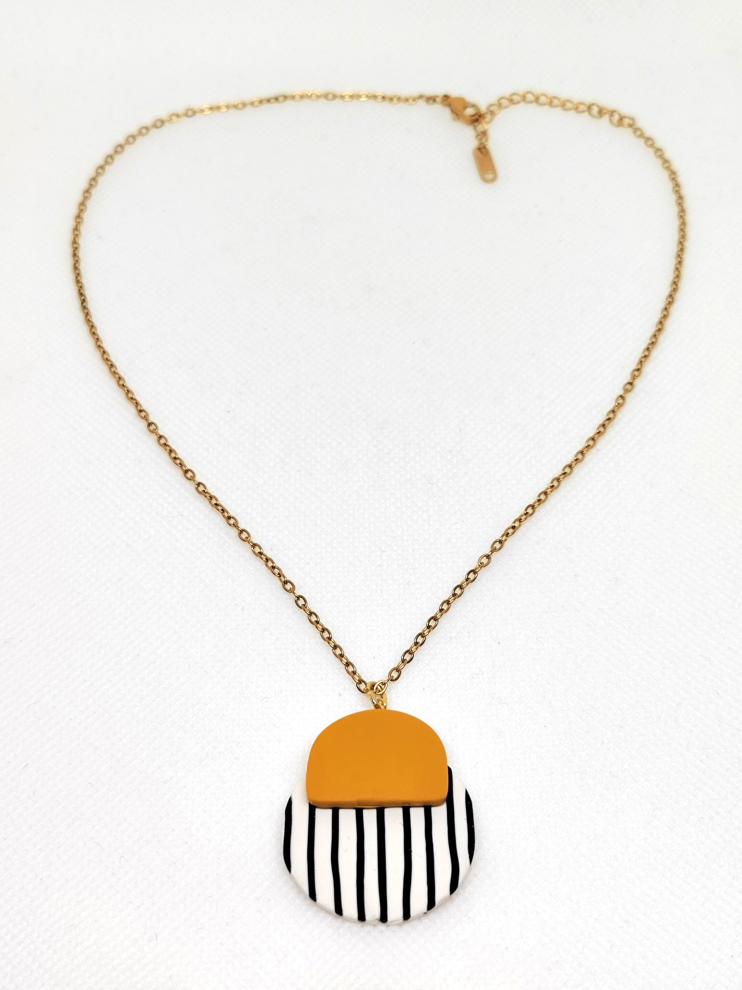 Luna Stripes necklace