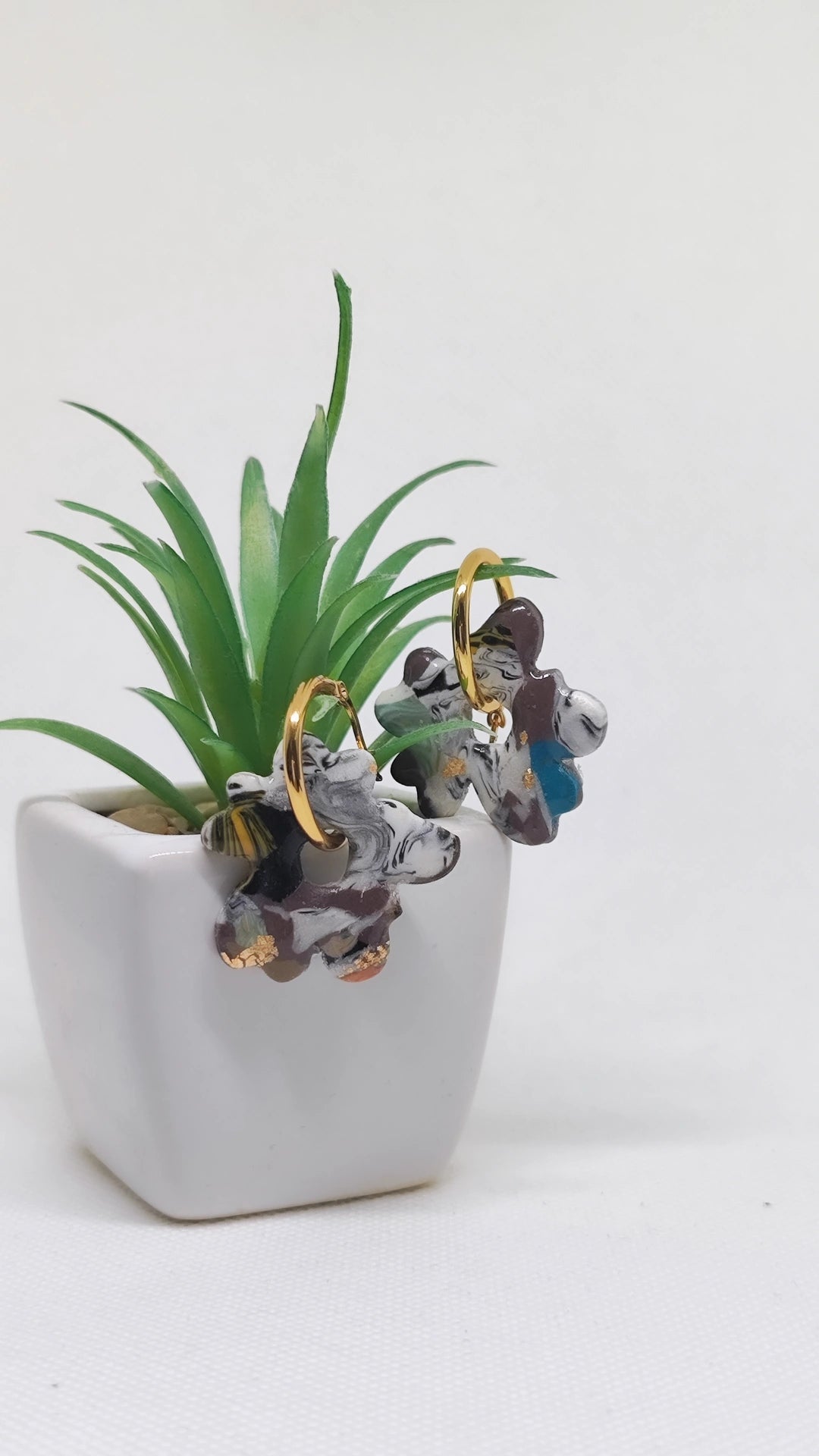 "Iris shades" earrings