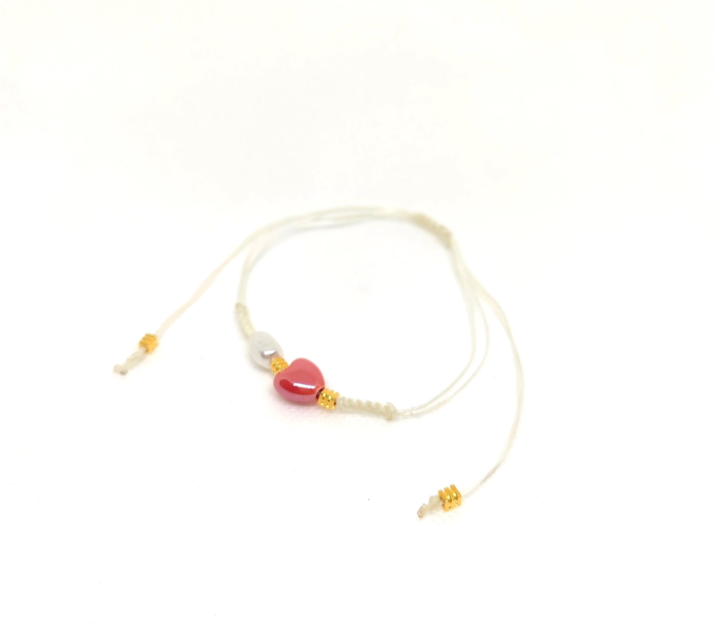 Macrame bracelet heart